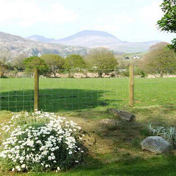 Cefn Uchaf Guesthouse Garndolbenmaen Eksteriør billede